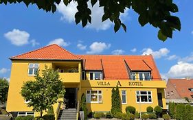 Villa A Hotel